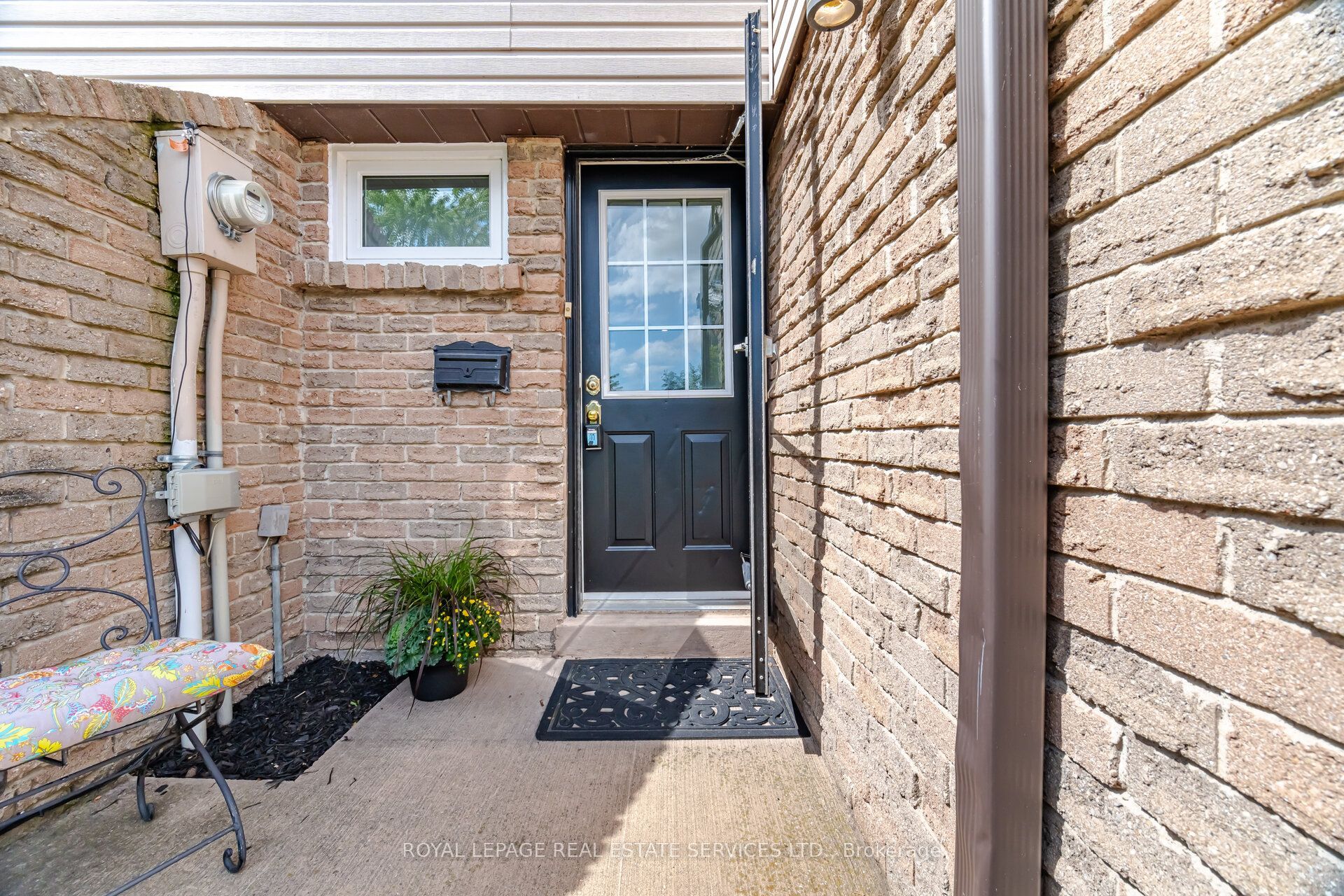 2411 Sovereign Street 17