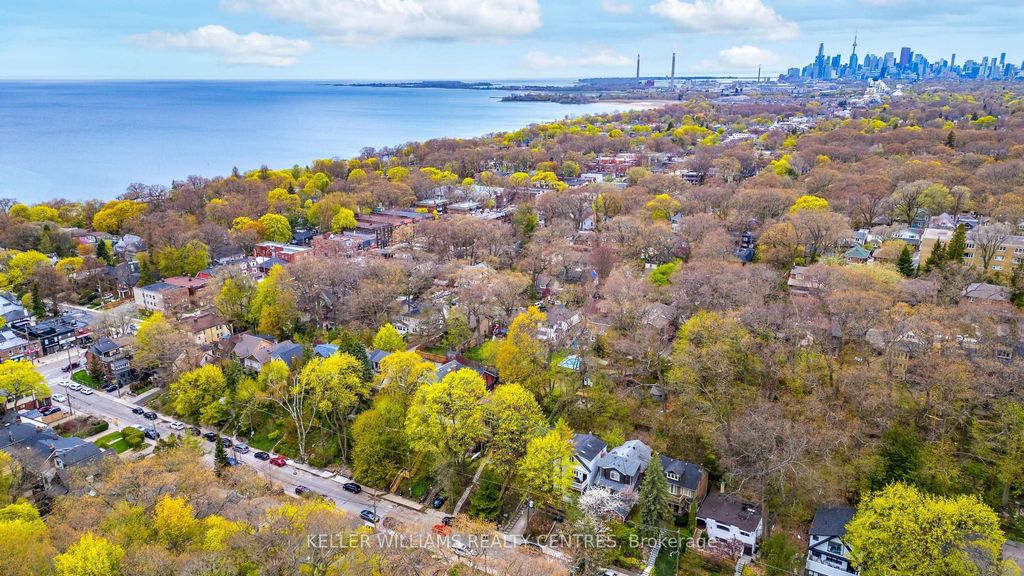Photo of 122A Neville Park Boulevard, Toronto, ON M4E 3P8 (MLS # E13152310)