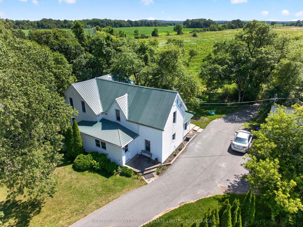 Photo of 806 Eden Grove Road S, Leeds and the Thousand Islands, ON K0E 1L0 (MLS # X13640520)