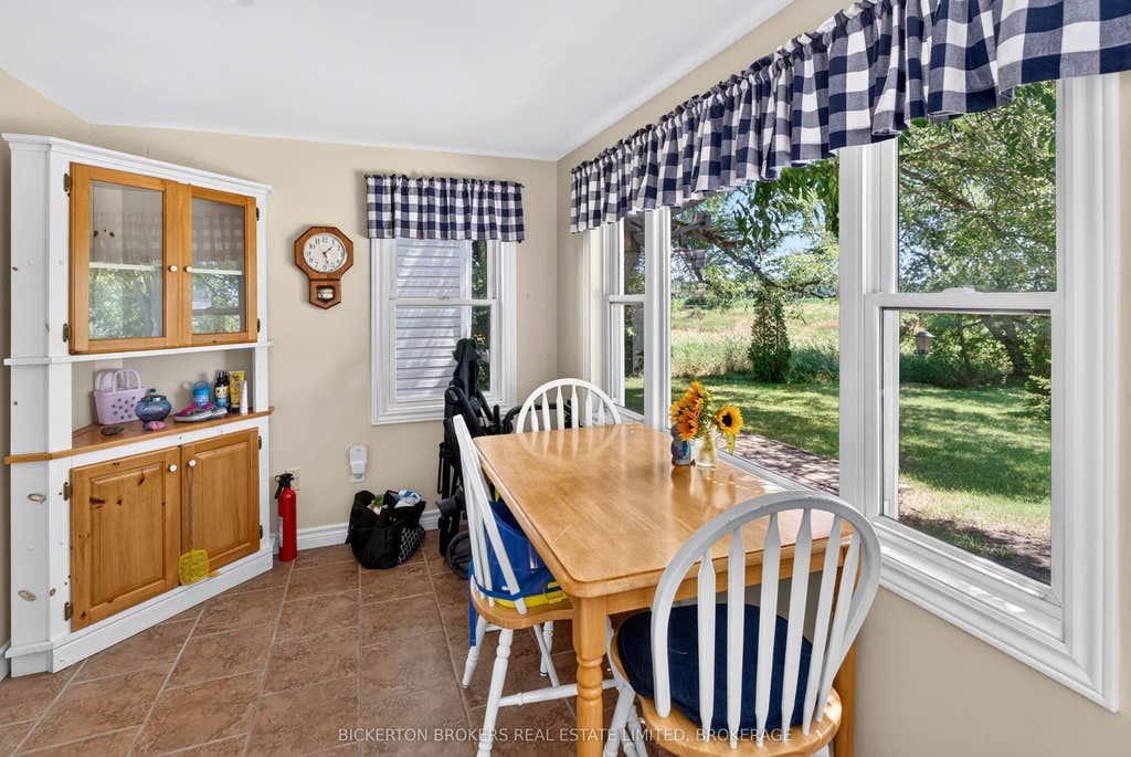 Photo of 806 Eden Grove Road S, Leeds and the Thousand Islands, ON K0E 1L0 (MLS # X13640520)