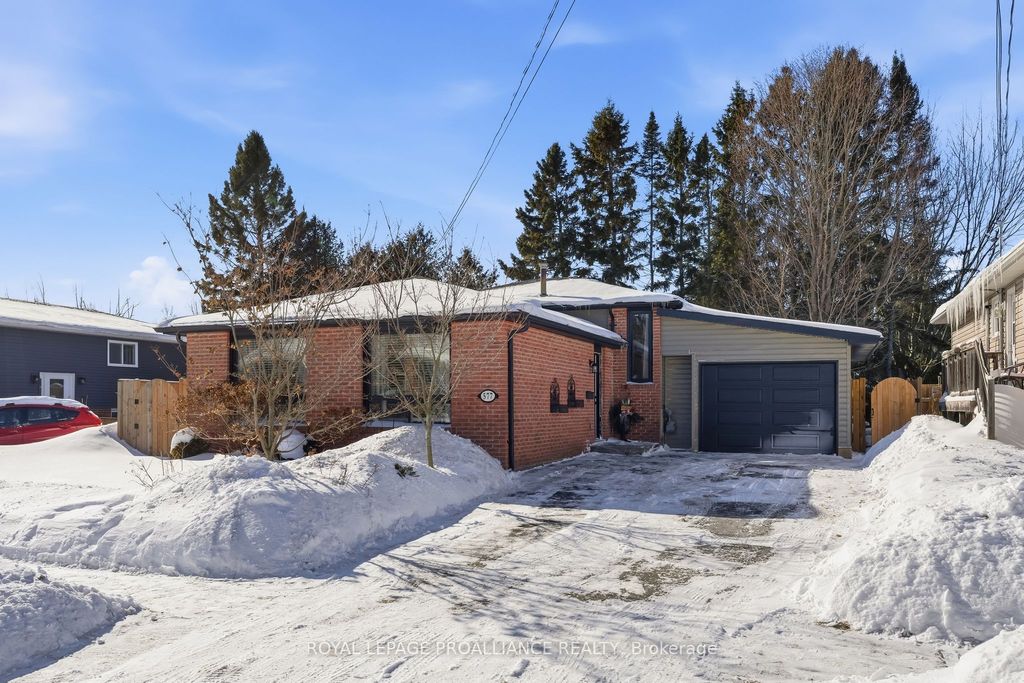 Photo of 577 Daintry Crescent, Cobourg, ON K9A 4X9 (MLS # X12773488)