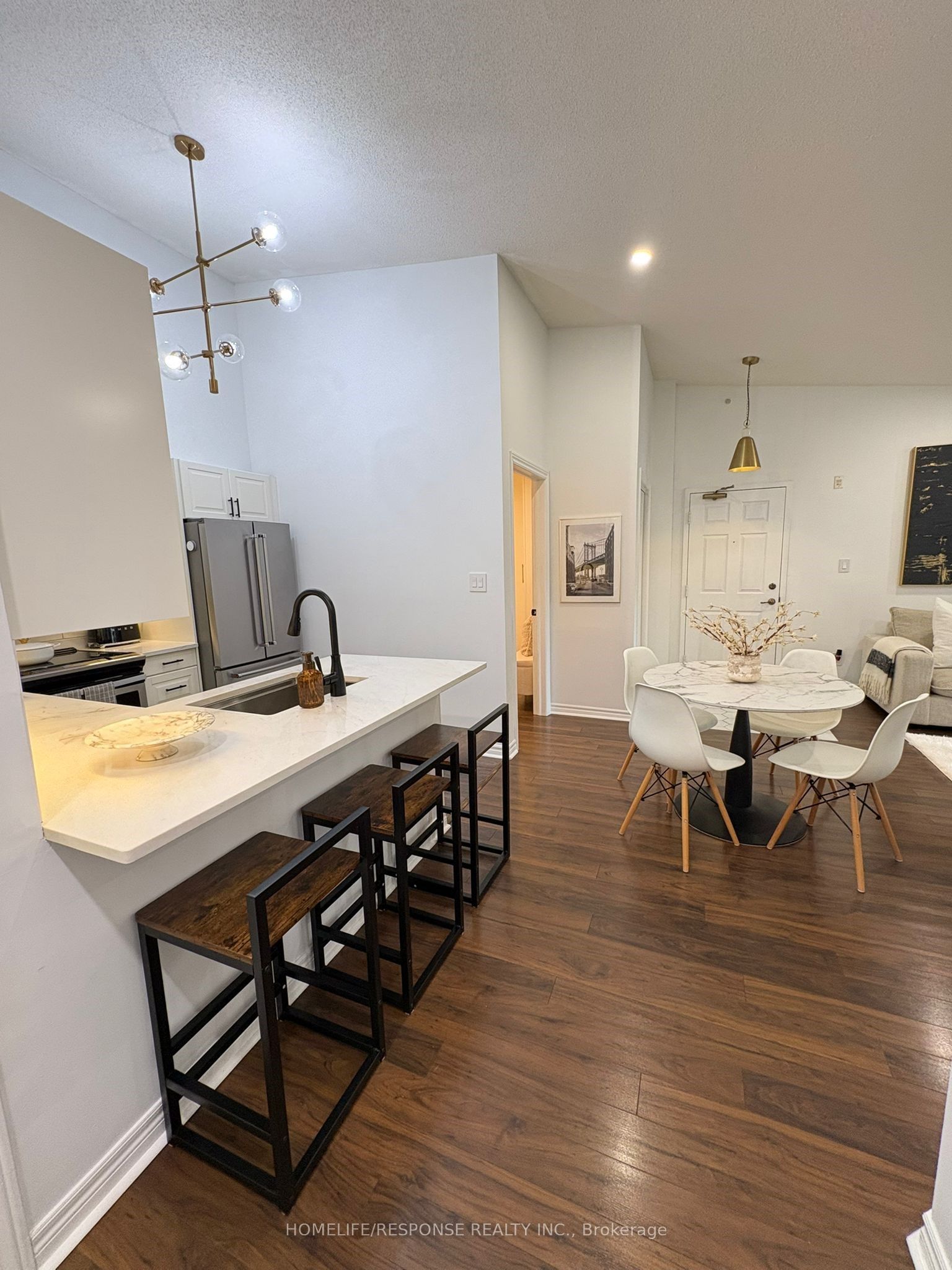 2075 Appleby Line 408