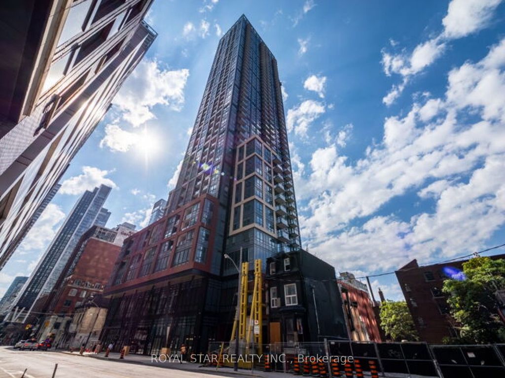 Photo of 108 Peter Street #518, Toronto, ON M5V 2G7 (MLS # C13156942)