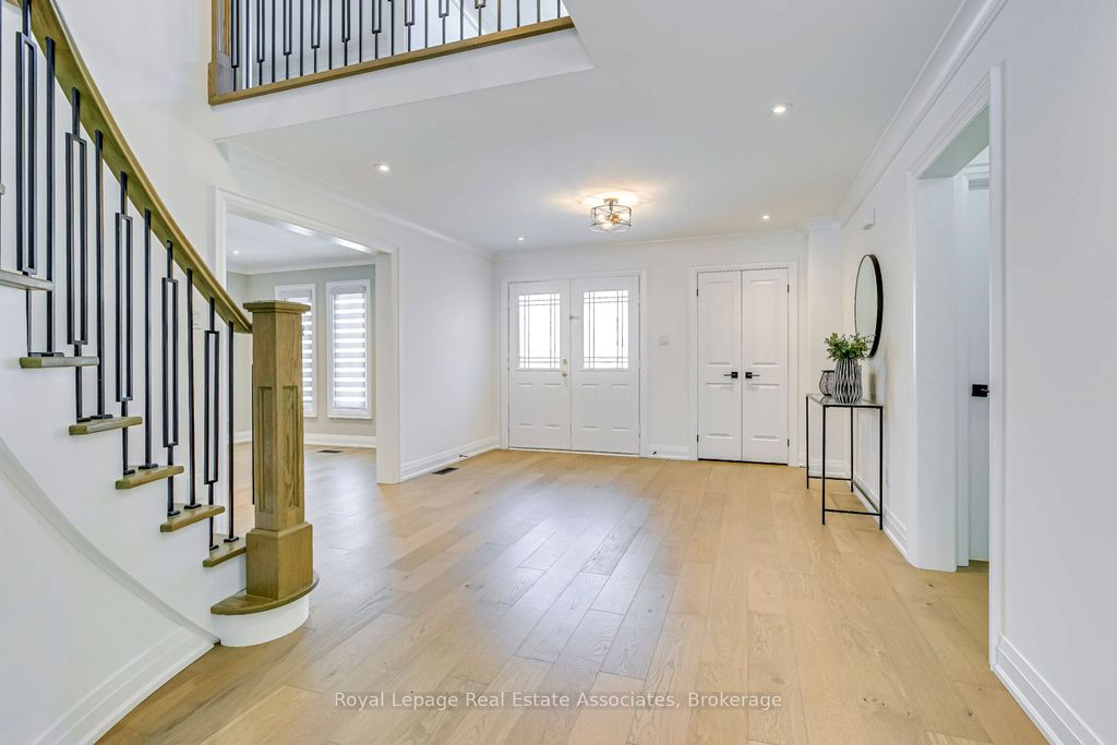 Photo of 74 O'hara Place, Brampton, ON L6Y 3R7 (MLS # W13073104)