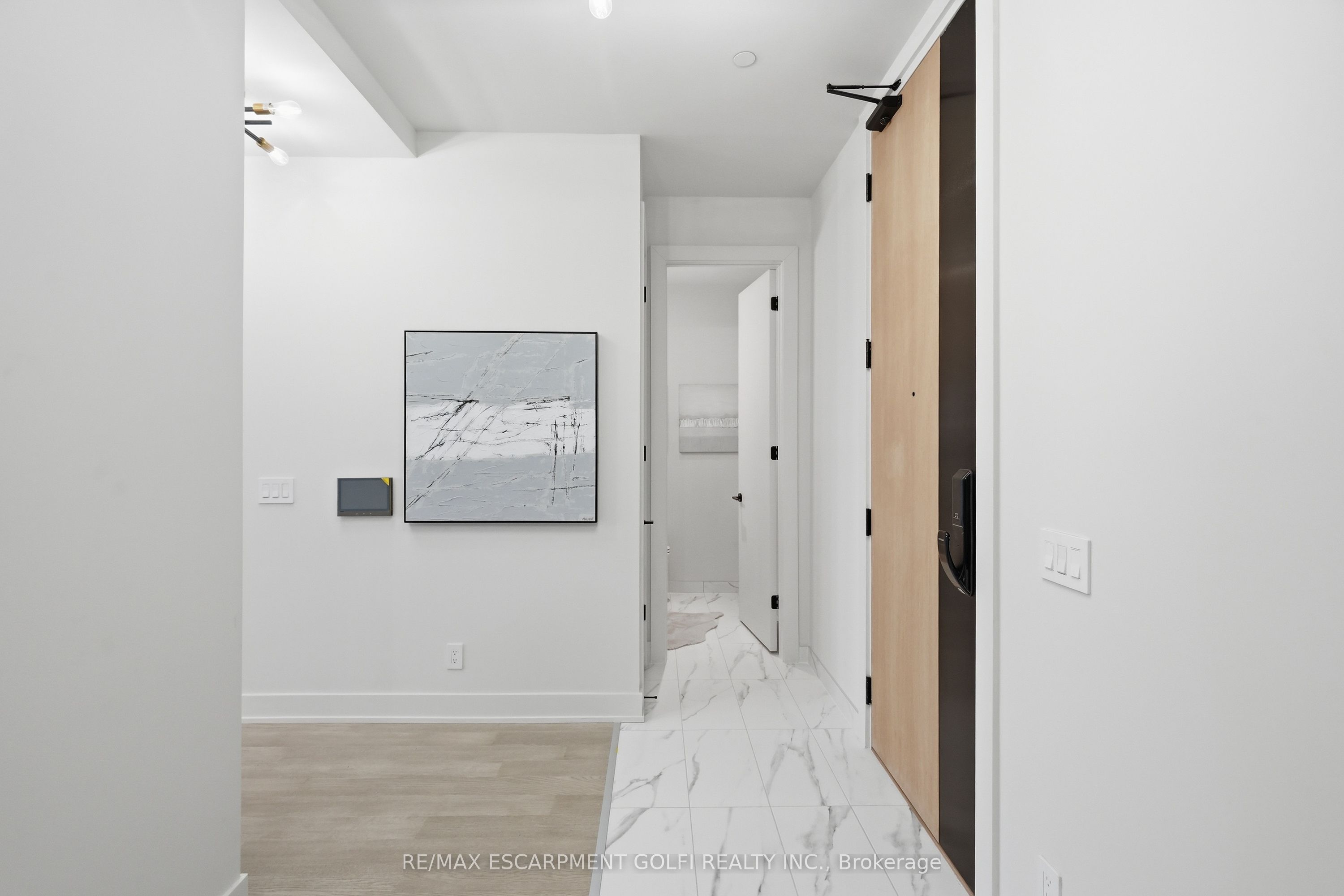 123 MAURICE Drive 409