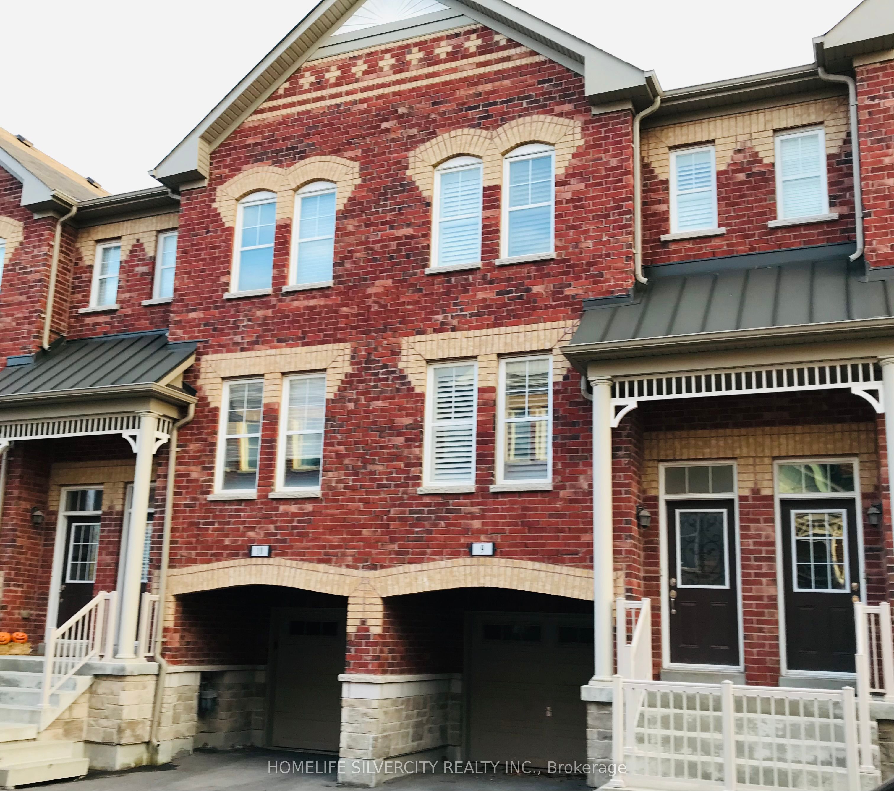 10 Porter Avenue W 9