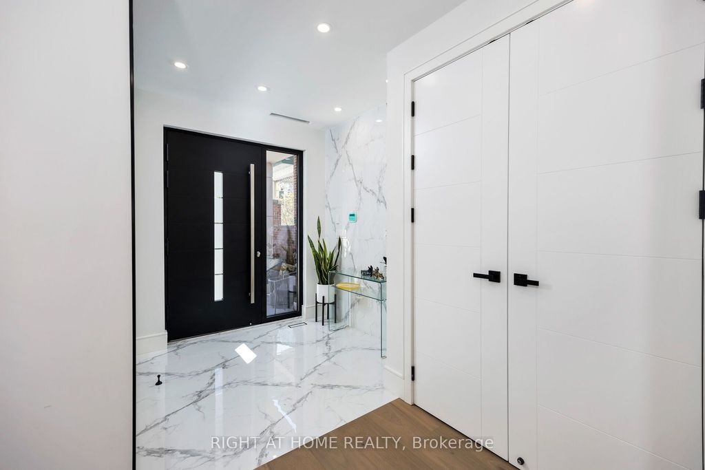 Photo of 40 Sixth Street, Toronto, ON M8V 3A2 (MLS # W12468989)