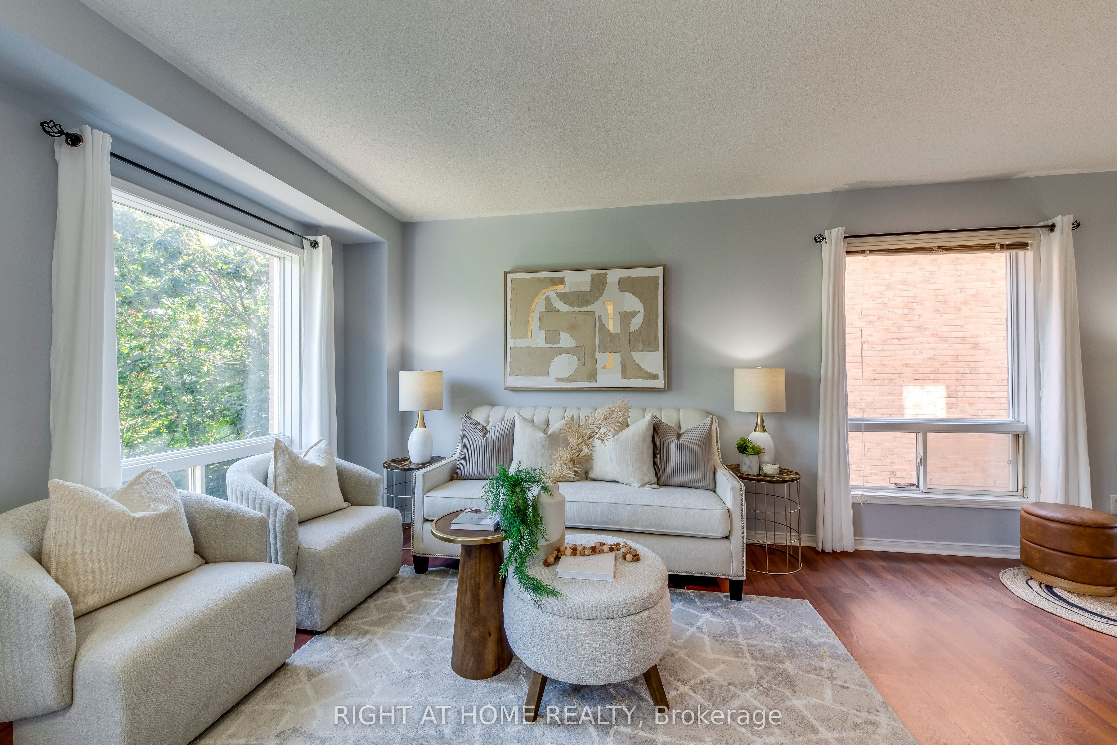 2945 Thomas Street 104