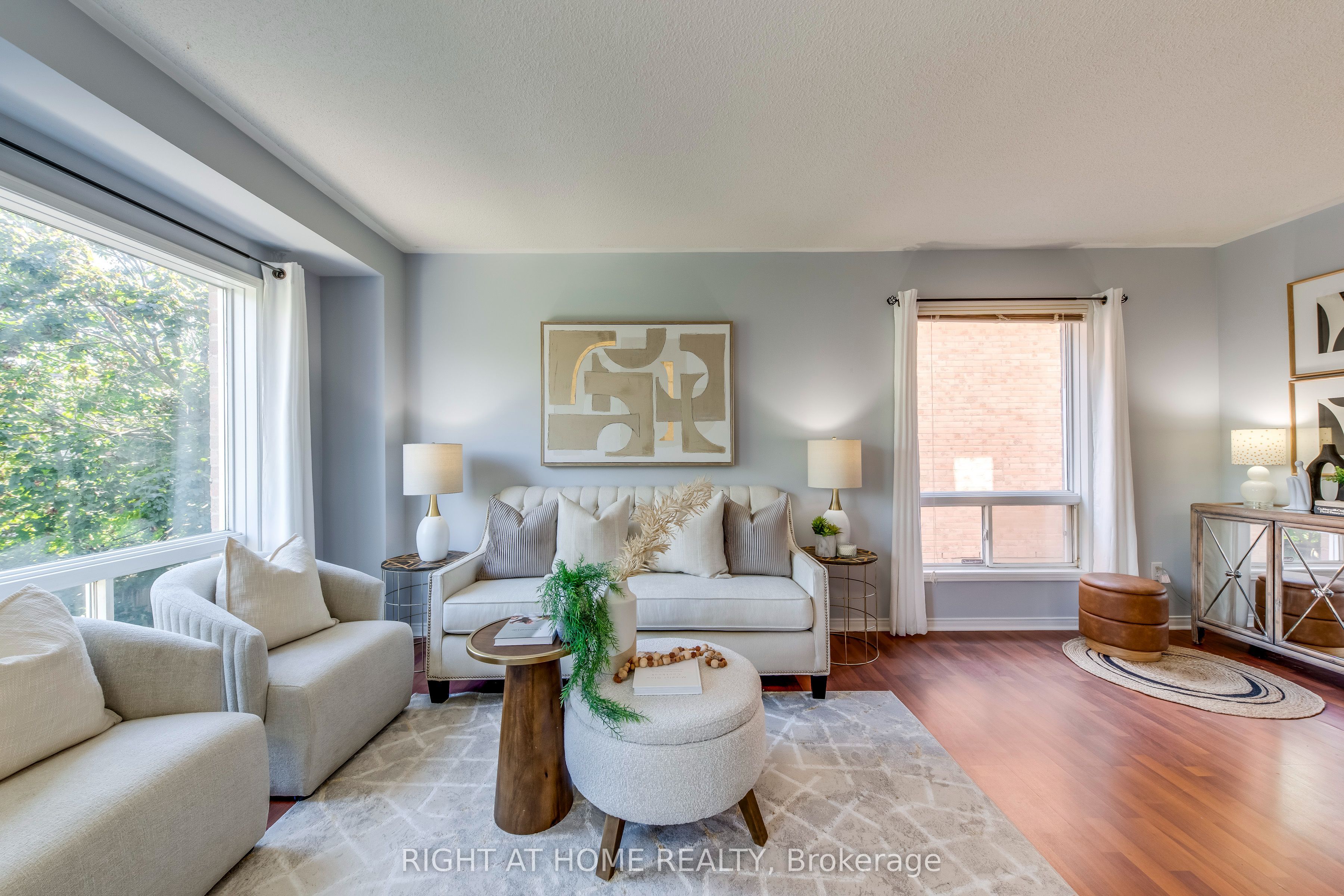 2945 Thomas Street 104