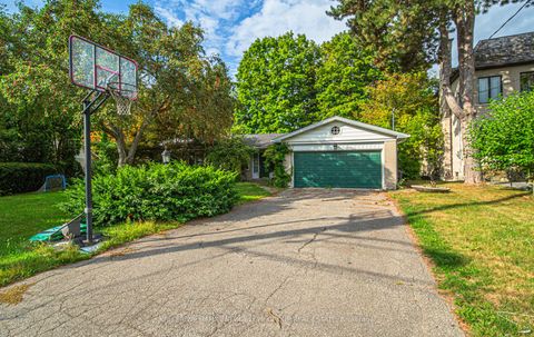 Photo of 15 Artinger Court, Toronto, ON M3B 1J9 (MLS # C12472373)