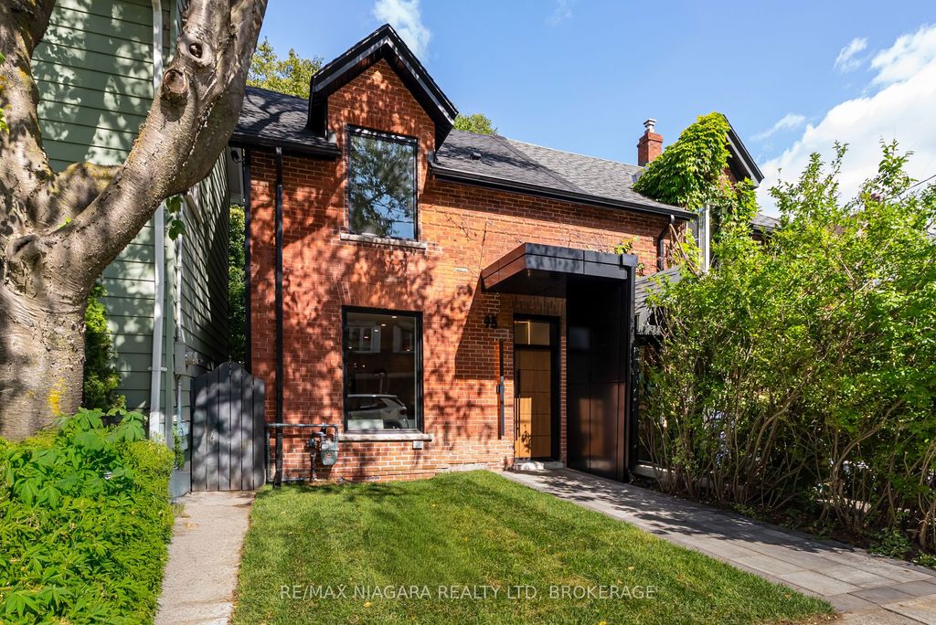 Photo of 95 Kimberley Avenue, Toronto, ON M4E 2Z4 (MLS # E12446862)