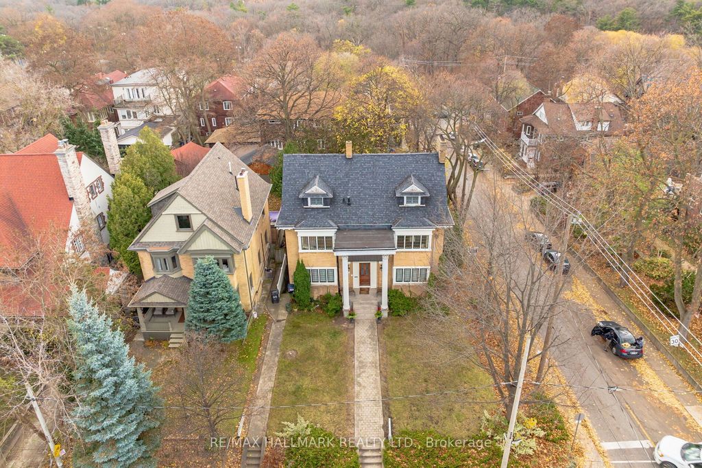 Photo of 60 Indian Grove, Toronto, ON M6R 2Y3 (MLS # W12668526)