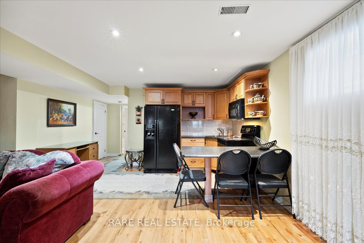 40 Lloyd George Avenue Lower