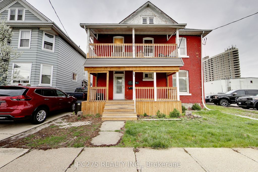 Photo of 185 Brock Street N, Sarnia, ON N7T 5Z4 (MLS # X12784848)