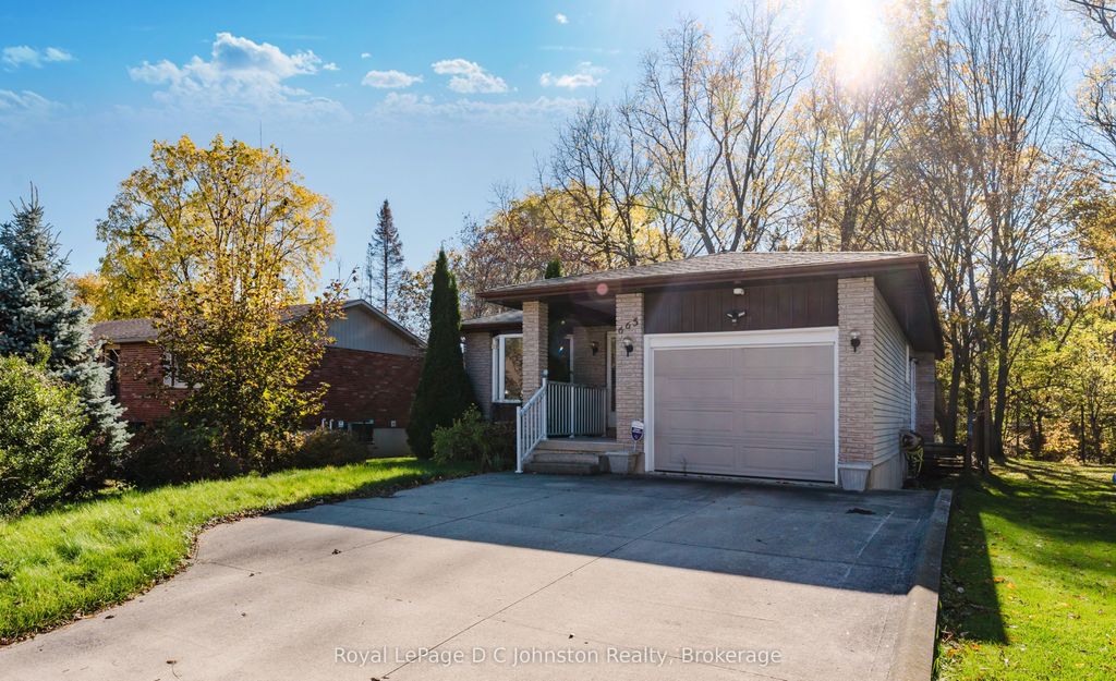 Photo of 665 7TH Street E, Owen Sound, ON N4K 1J7 (MLS # X12484636)