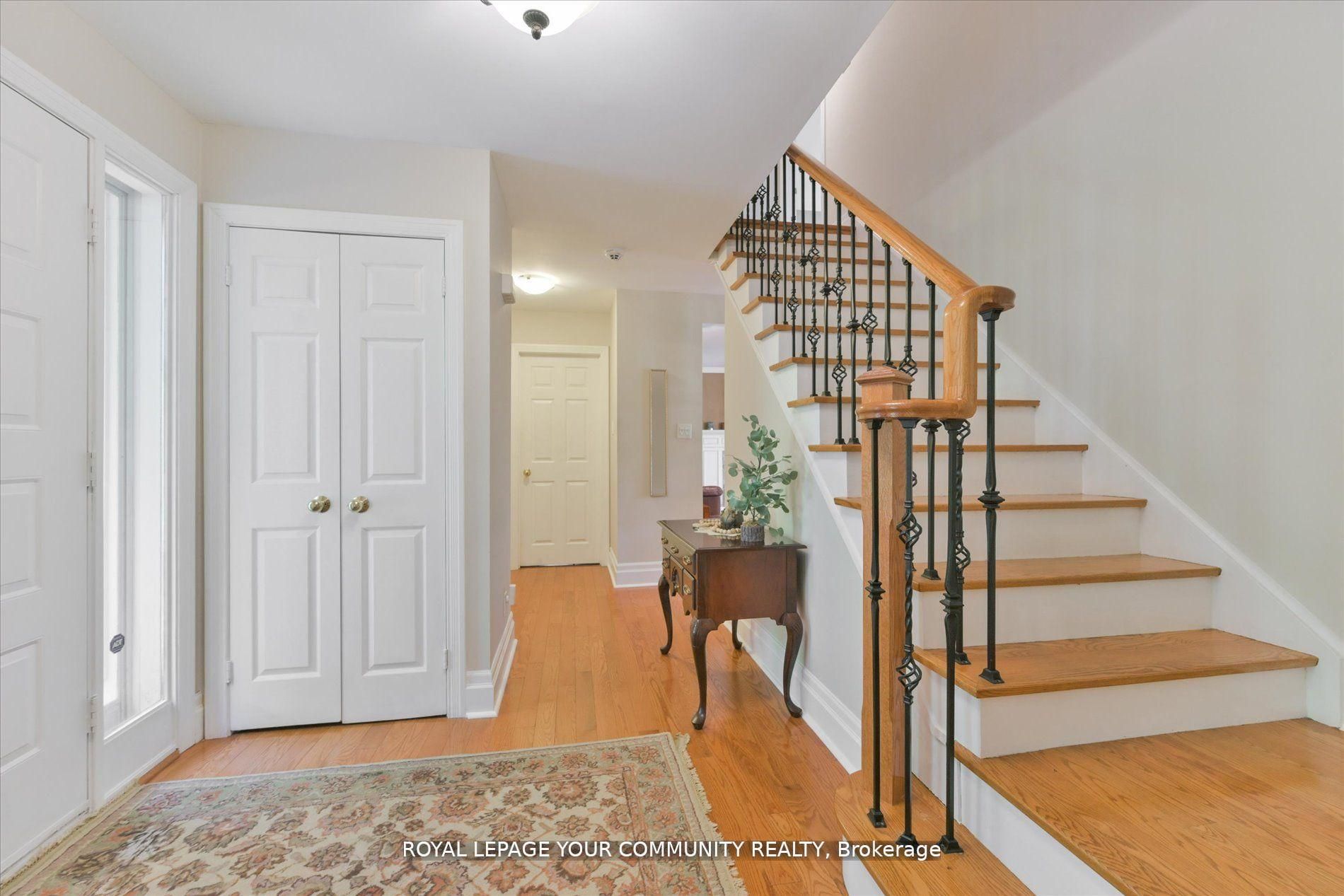 7 Skyview Lane