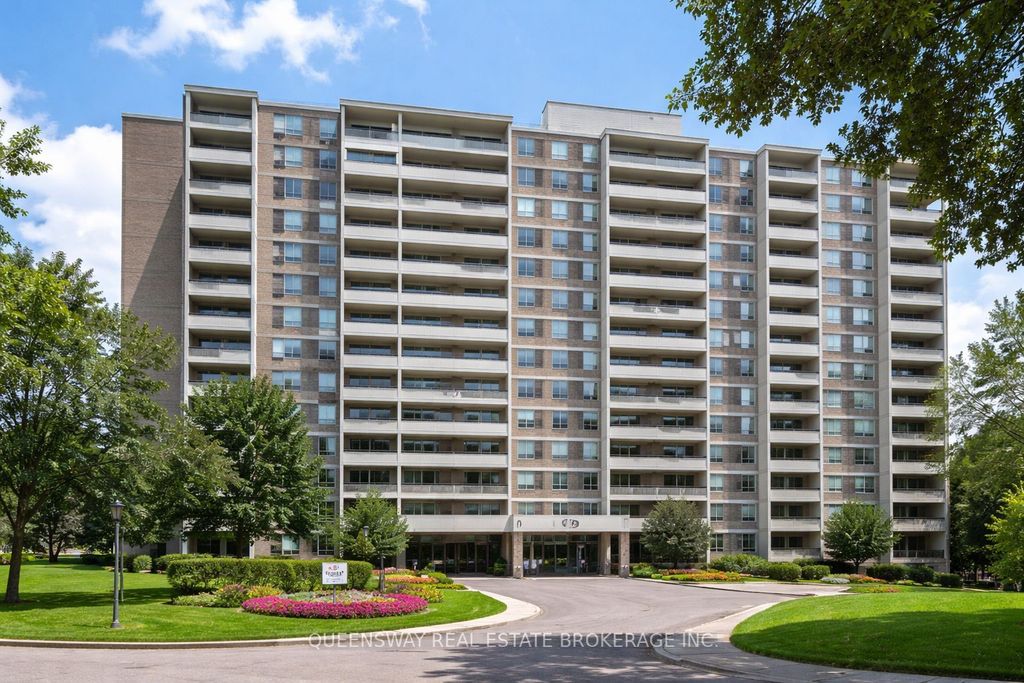 Photo of 10 Edgecliff Golfway #504, Toronto, ON M3C 3A3 (MLS # C12793680)