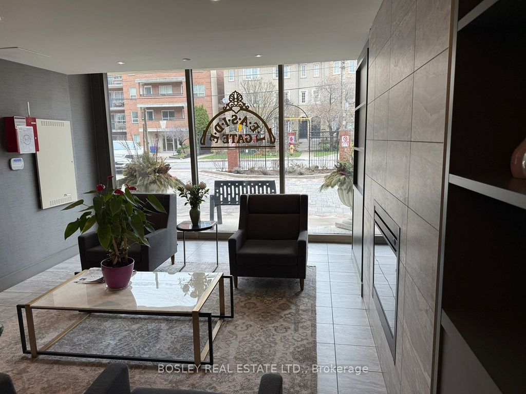 Photo of 955 Millwood Road #513, Toronto, ON M4G 4E3 (MLS # C13027180)