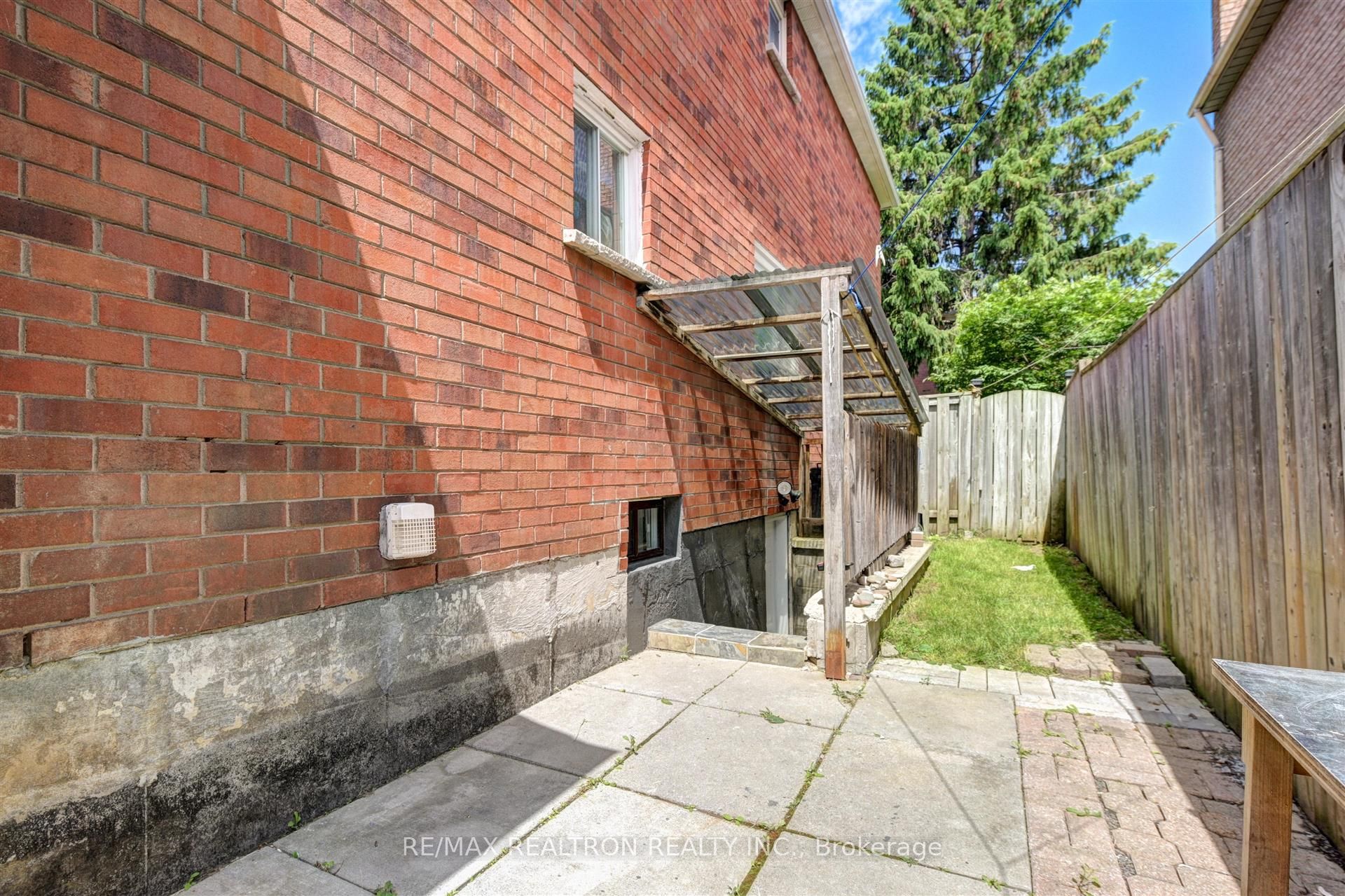 12 Randall Avenue Lower