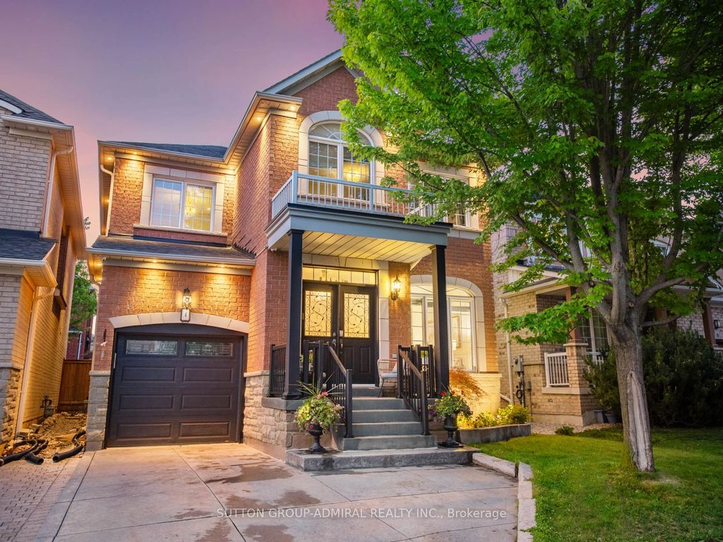 Photo of 4 Haywood Drive, Markham, ON L6C 3C8 (MLS # N12860938)