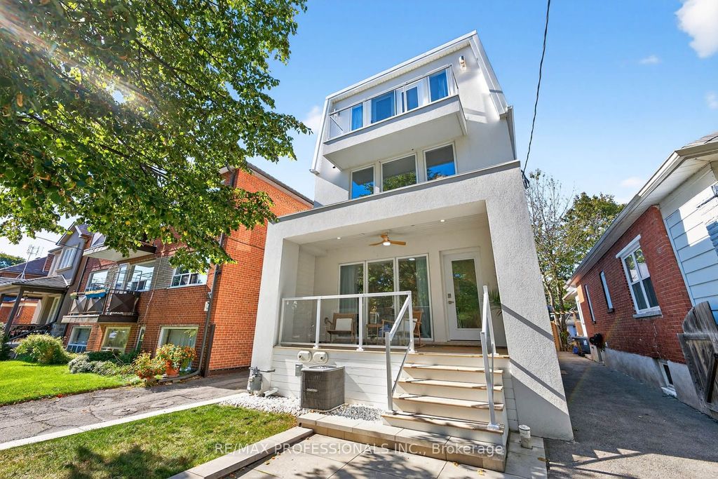 Photo of 22 Ninth Street, Toronto, ON M8V 3E3 (MLS # W12560760)