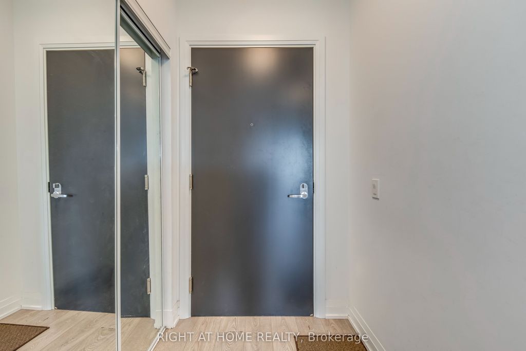 Photo of 286 Main Street #619, Toronto, ON M4C 0B3 (MLS # E13162264)