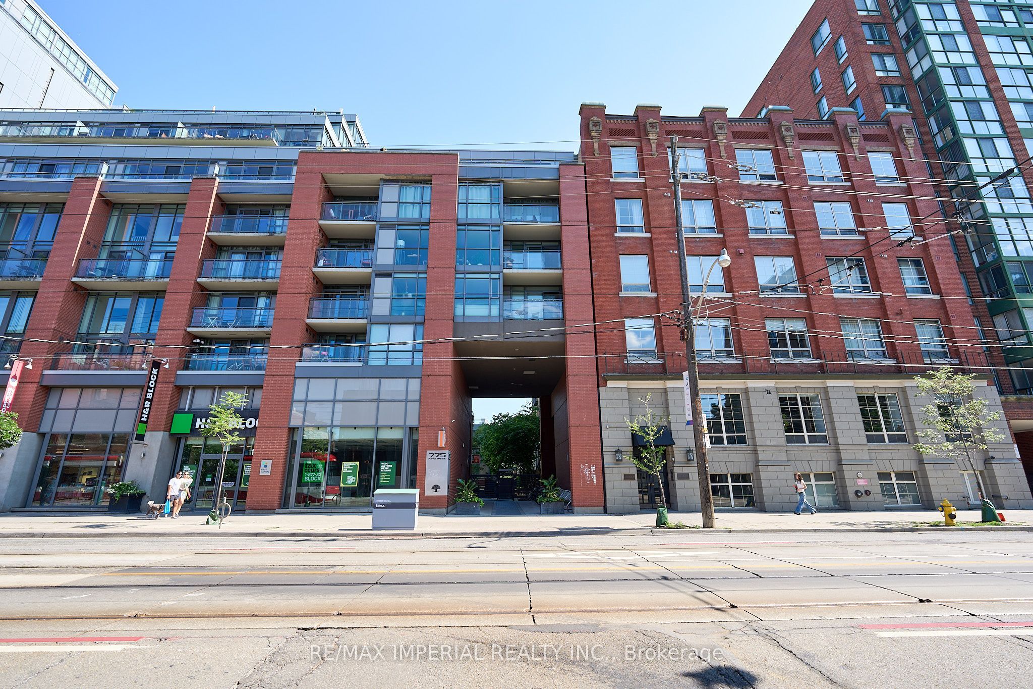 775 King Street W 901