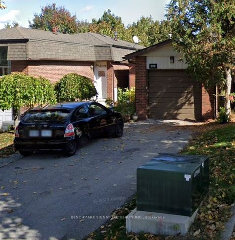 172 Simonston Boulevard Upper Markham ON L3T 4M2