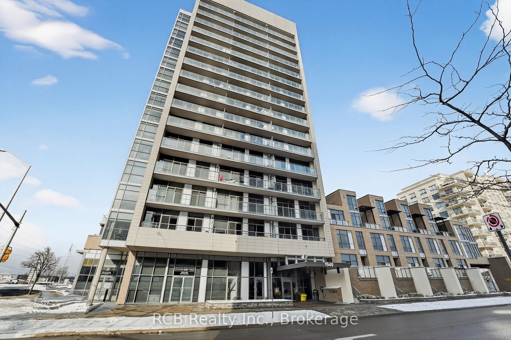 1940 Ironstone Drive 1006