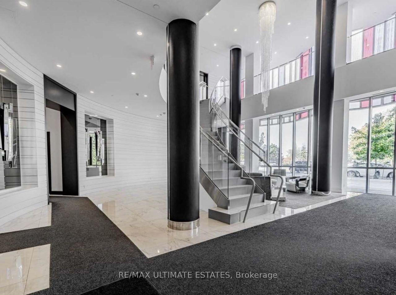 9471 Yonge Street 1103