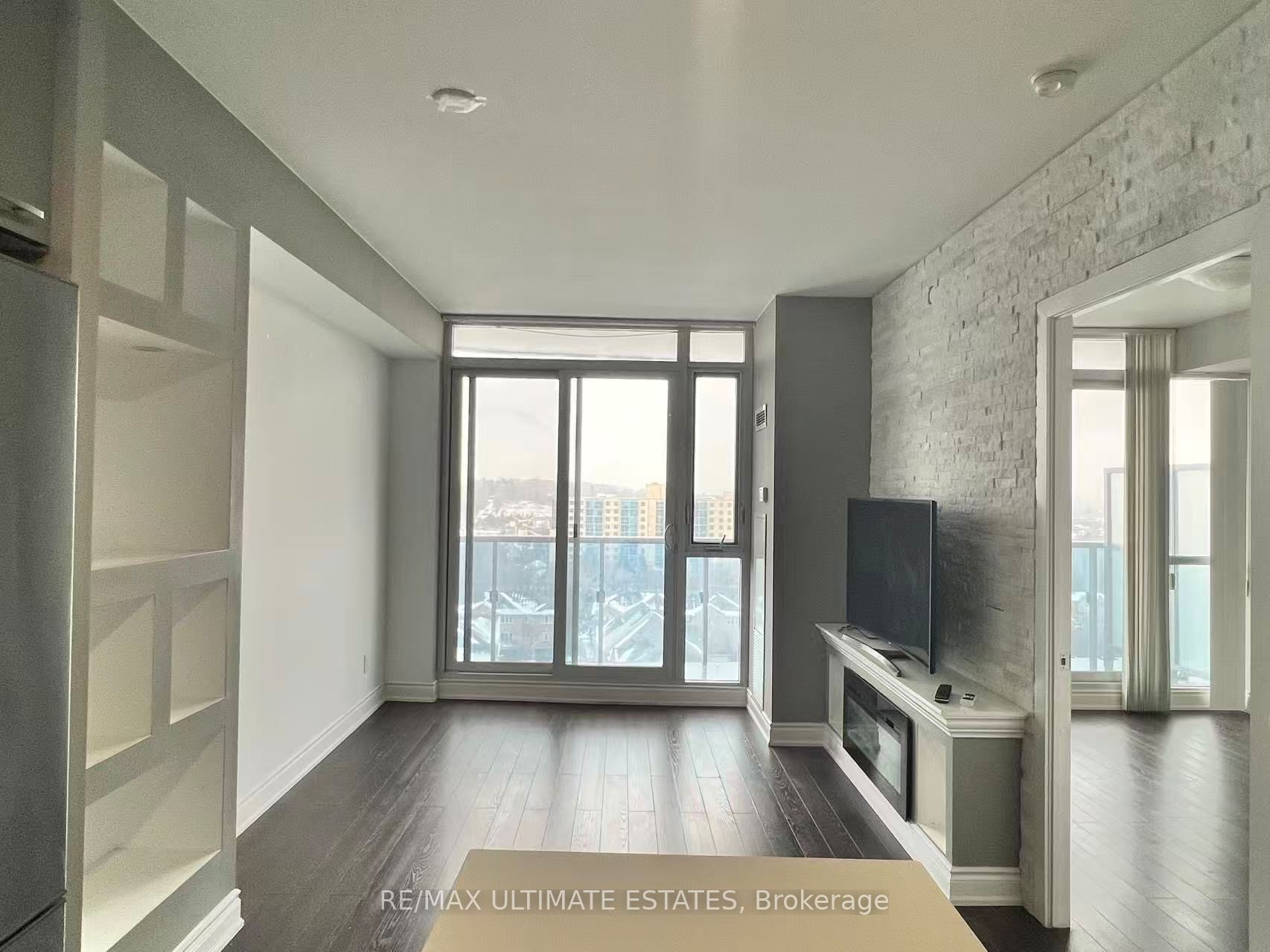 9471 Yonge Street 1103