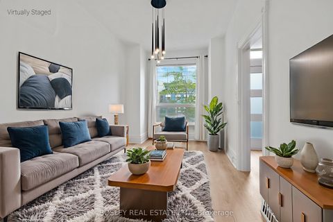 Photo of 175 MacNab Street N, Hamilton, ON L8R 2M5 (MLS # X12656304)