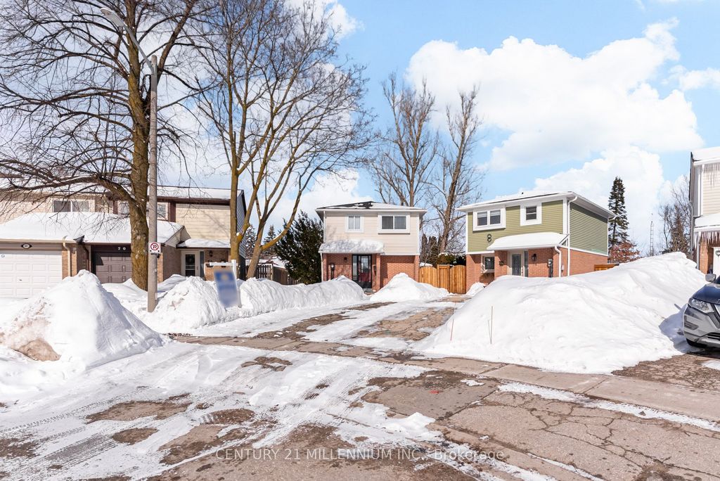 Photo of 72 Karen Court, Orangeville, ON L9W 3S3 (MLS # W12824422)