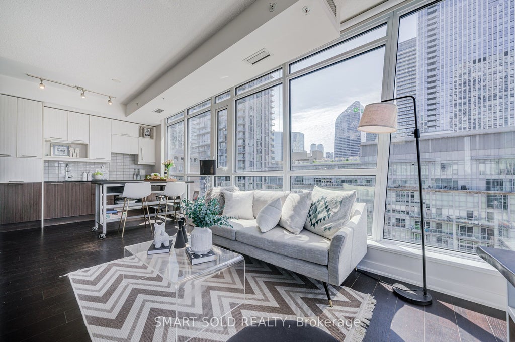 Photo of 199 Richmond Street W #1407, Toronto, ON M5V 0H4 (MLS # C13206480)
