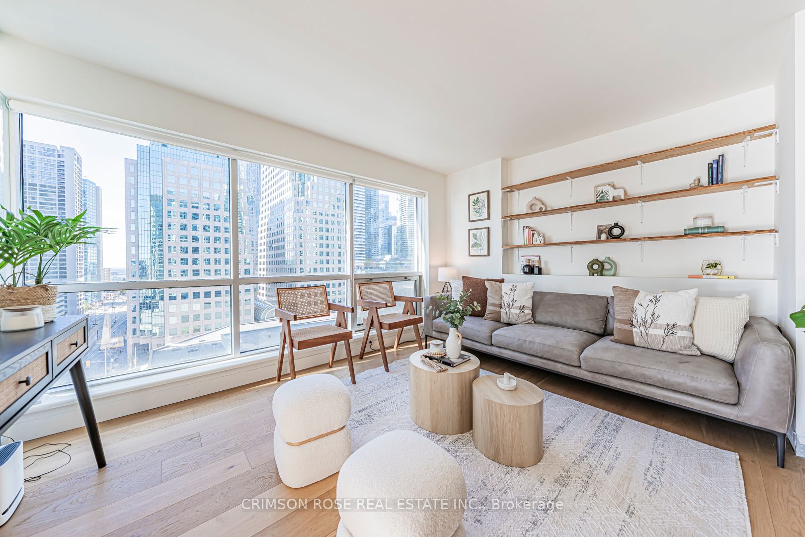 10 Queens Quay W 1107