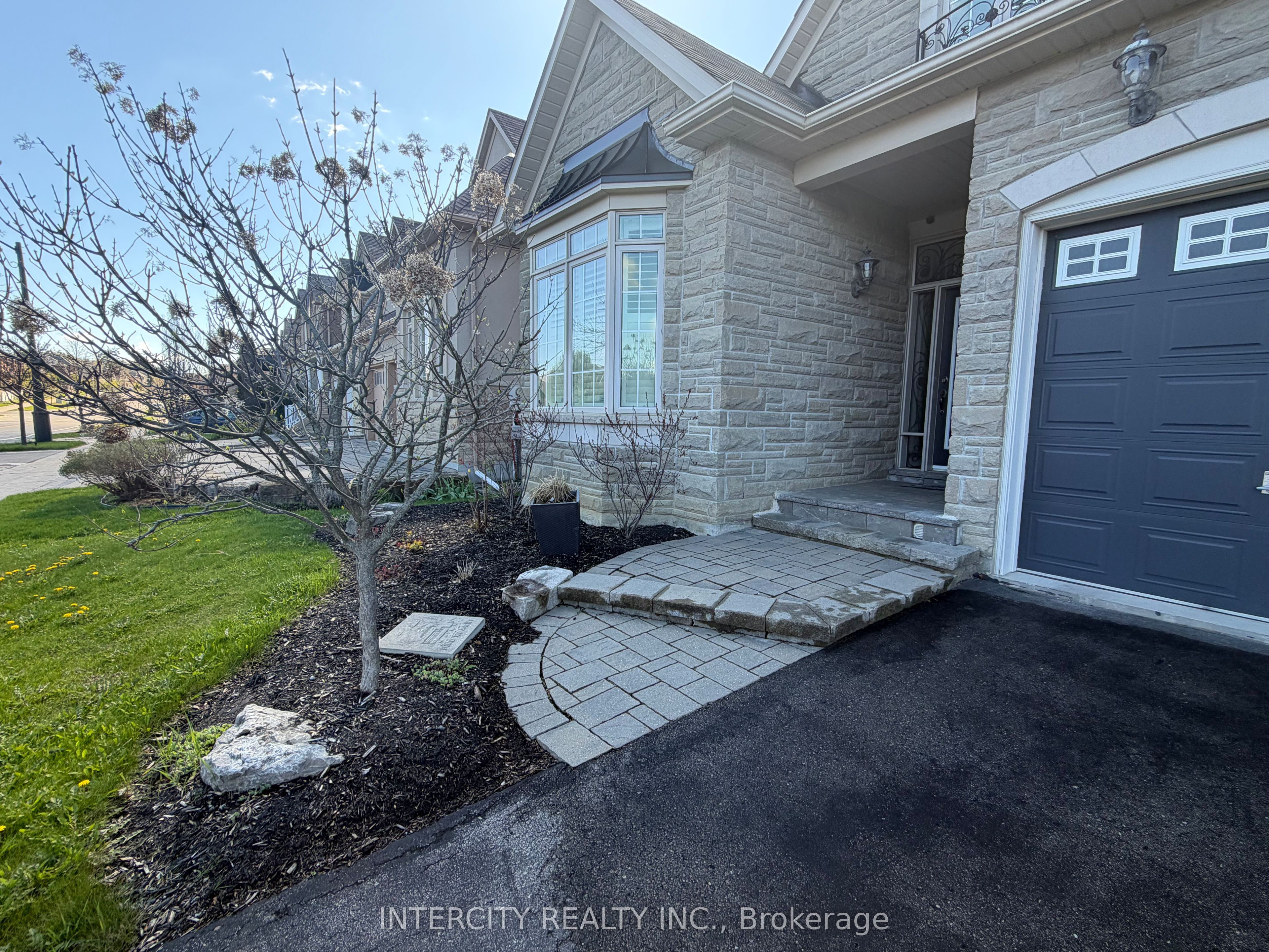655 Davos Road
