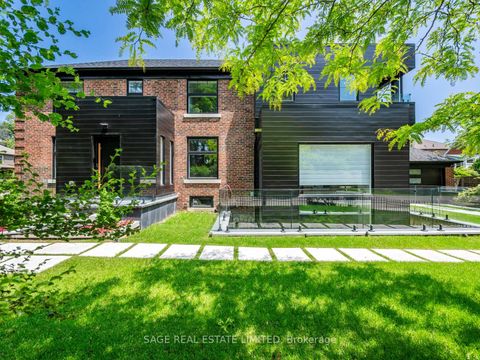 159 Humbervale Boulevard Toronto ON M8Y 3P9