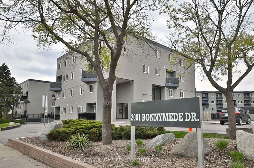 Photo of 2001 Bonnymede Drive #102, Mississauga, ON L5J 4H8 (MLS # W13077158)