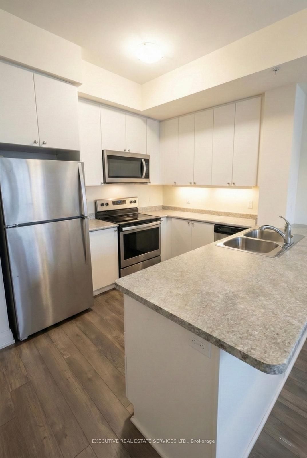 65 Yorkland Boulevard 605