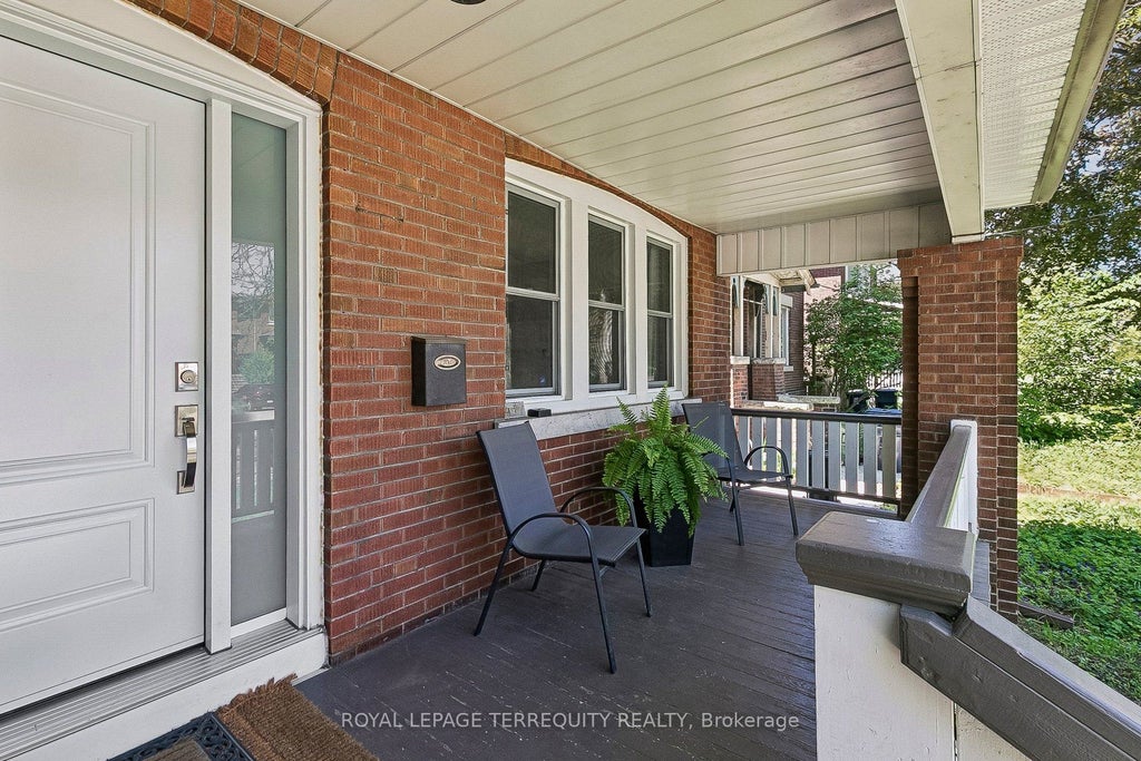 Photo of 407 Annette Street, Toronto, ON M6P 1R7 (MLS # W13735618)