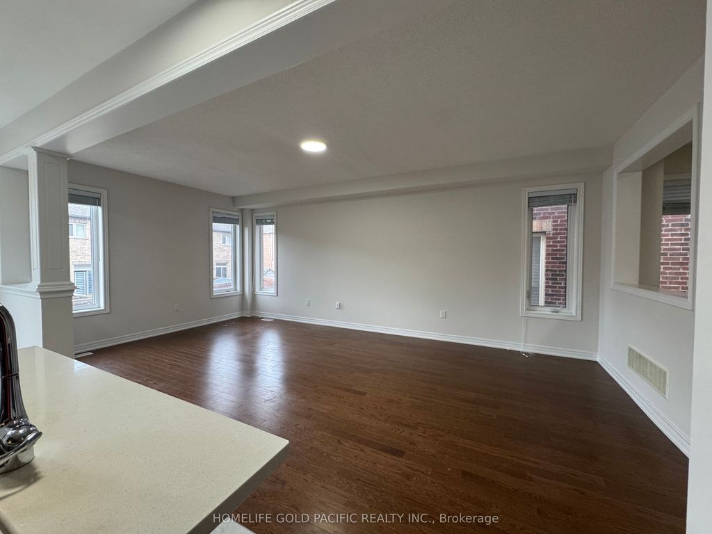 Photo of 30 Hancock Street, Aurora, ON L4G 7C4 (MLS # N13156824)