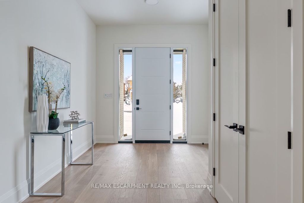 Photo of 2350 Eighth Line, Oakville, ON L6H 7E6 (MLS # W12901580)