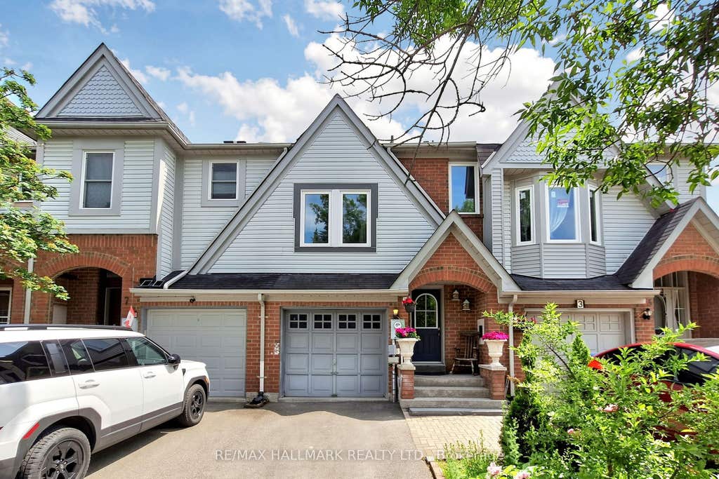 Photo of 5 Evelyn Buck Lane, Aurora, ON L4G 7H9 (MLS # N13684452)