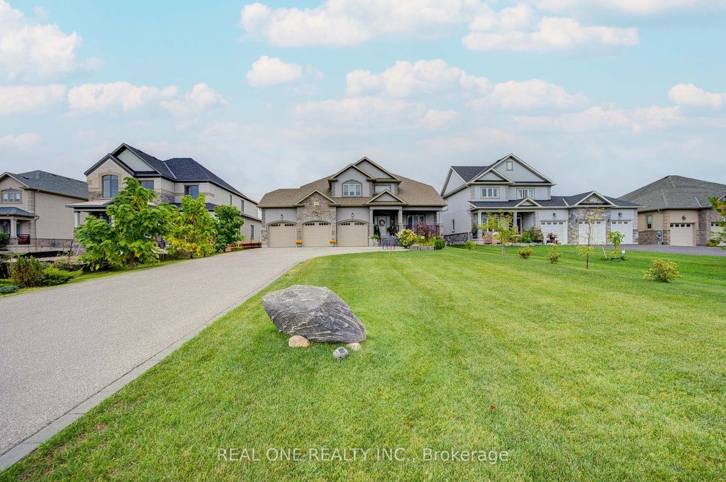 Photo of 295 Sunnybrae Avenue, Innisfil, ON L9S 0K9 (MLS # N12707528)