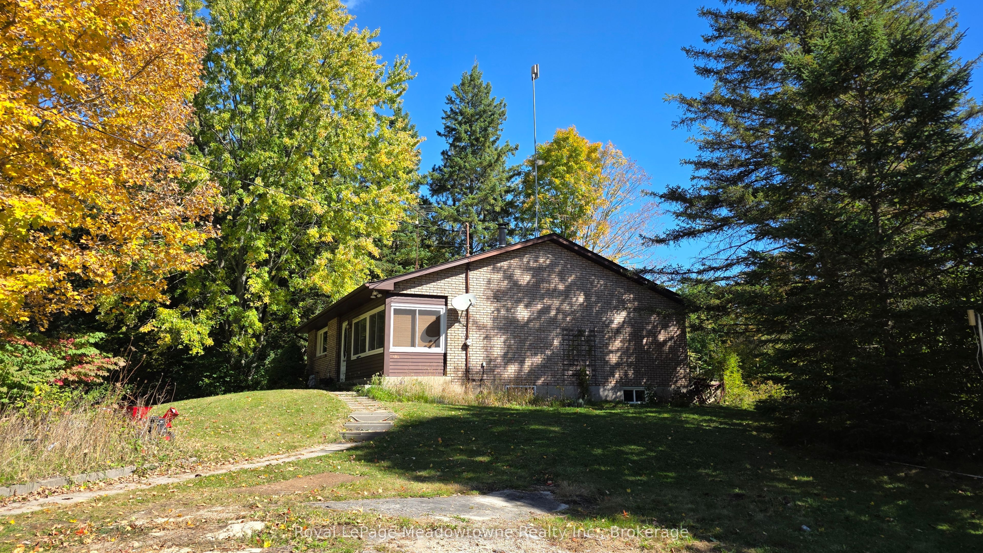 4202 15 Side Road