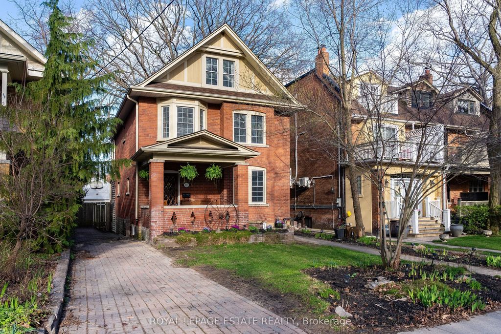 Photo of 289 Beech Avenue, Toronto, ON M4E 3J1 (MLS # E13090062)