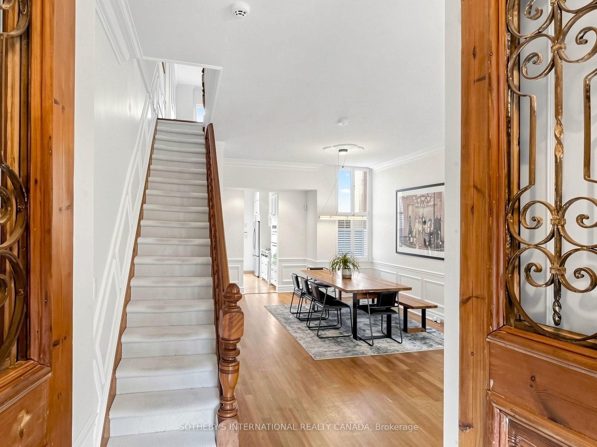 328 Wellesley Street E