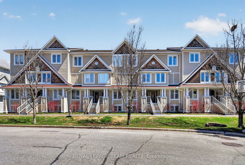 Photo of 424 Hillsboro Private #13, Kanata, ON K2M 3A8 (MLS # X13054658)