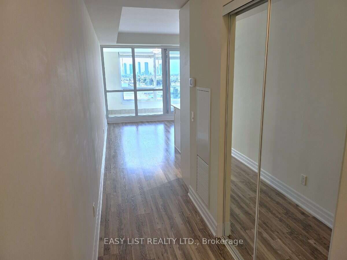 9075 Jane Street 706