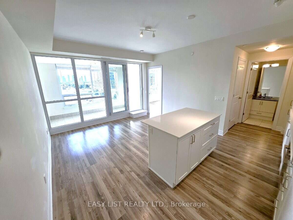 9075 Jane Street 706